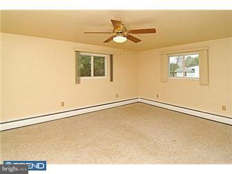 265 Harmony Road Gibbstown, NJ 08027 - Photo 8 of 11 Bedroom - Main
