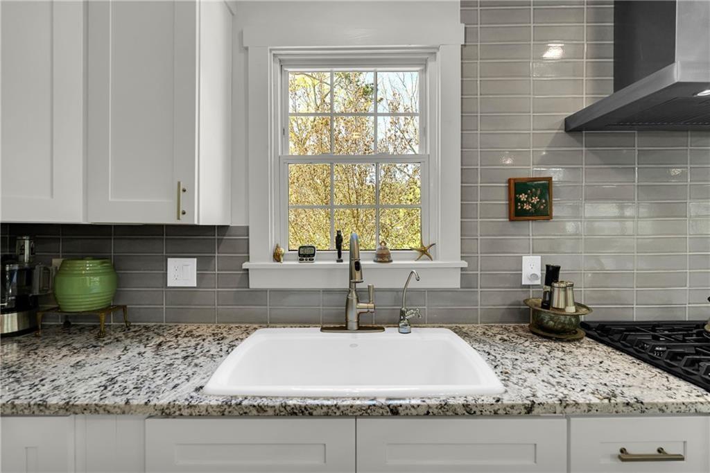2035 Beecher Road Southwest Atlanta, GA 30310 - Photo 31 of 69