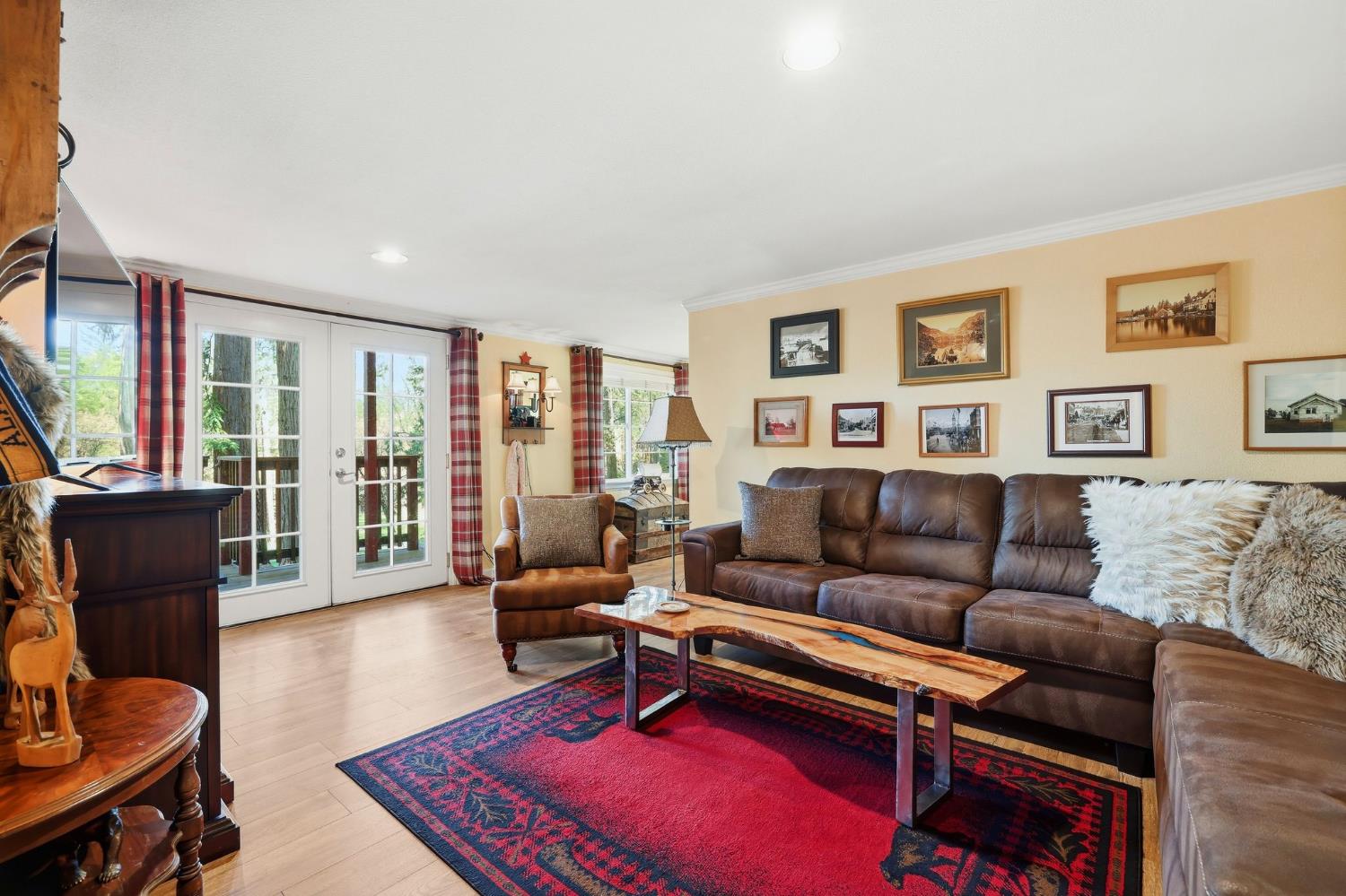 3000 Pleasant Oak Road Placerville, CA 95667 - Photo 26 of 50 Downstairs Living Room
