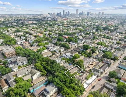 $424,000 | 913 Washington Avenue, Unit 3, New Orleans, LA 70130