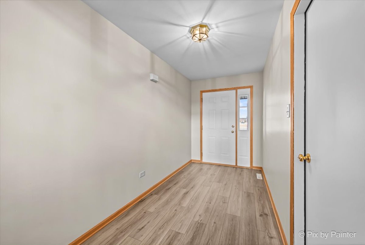 26421 Fox Trail Channahon, IL 60410 - Photo 3 of 31