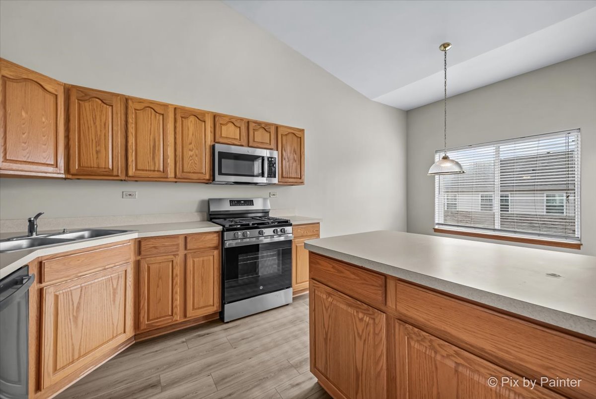 26421 Fox Trail Channahon, IL 60410 - Photo 8 of 31