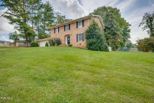 $300,000 | 1201 Meadow Lane, Kingsport, TN 37663