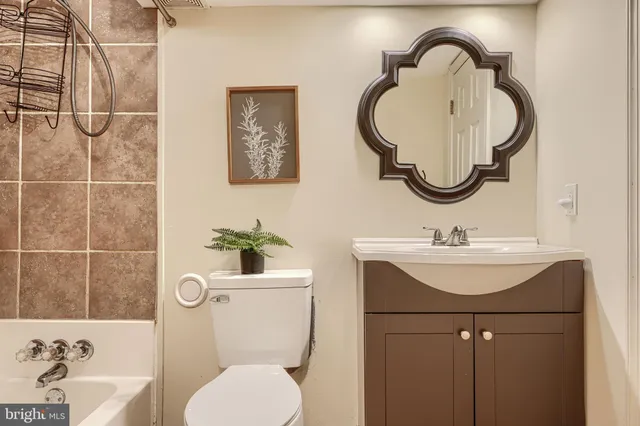 $299,000 | 14 East Hamburg Street, Baltimore, MD 21230