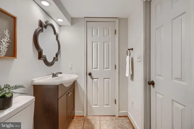 $299,000 | 14 East Hamburg Street, Baltimore, MD 21230