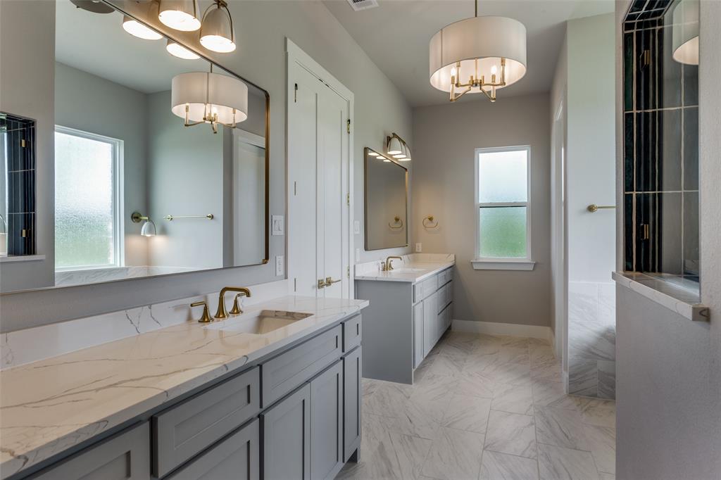 2047 Woodland Road Weatherford, TX 76088 - Photo 14 of 32 Gallery Image 14