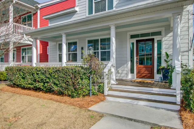 $715,000 | 1056 Oak Bluff Avenue, Charleston, SC 29492
