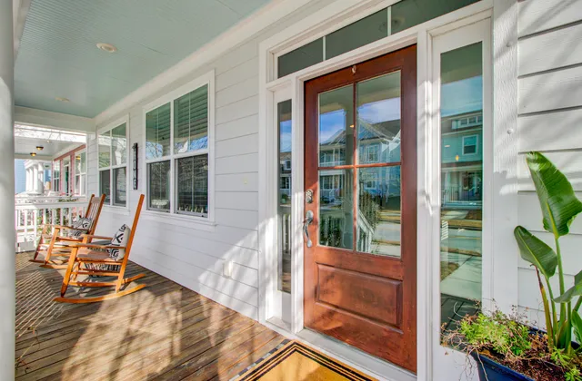 $715,000 | 1056 Oak Bluff Avenue, Charleston, SC 29492