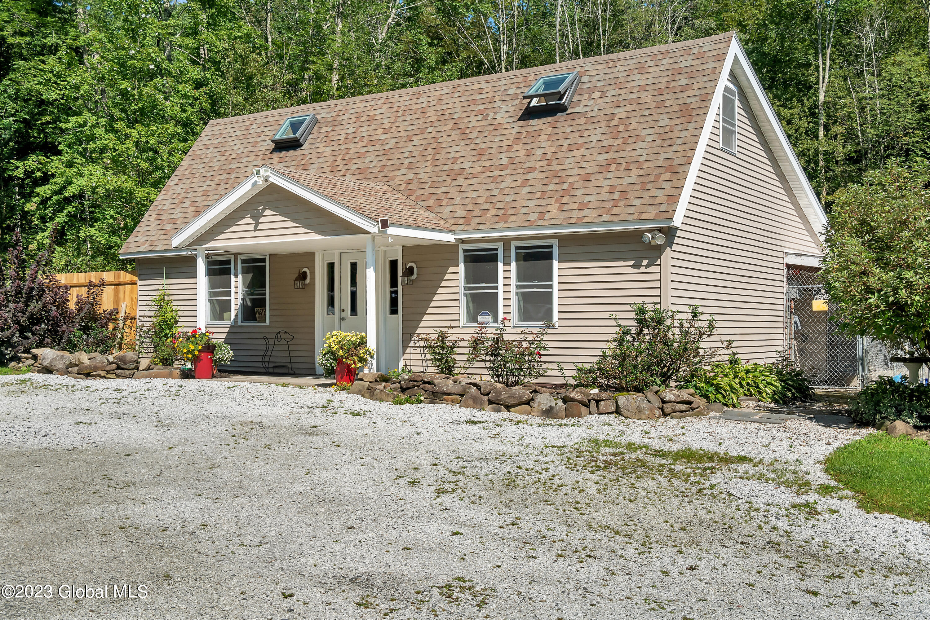 1153 Plank Road Poestenkill, NY 12018 - Photo 38 of 45 P1460076
