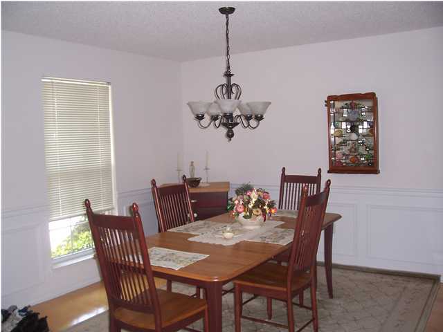 902 Maracel Loop Crestview, FL 32536 - Photo 7 of 12 Gallery Image 7
