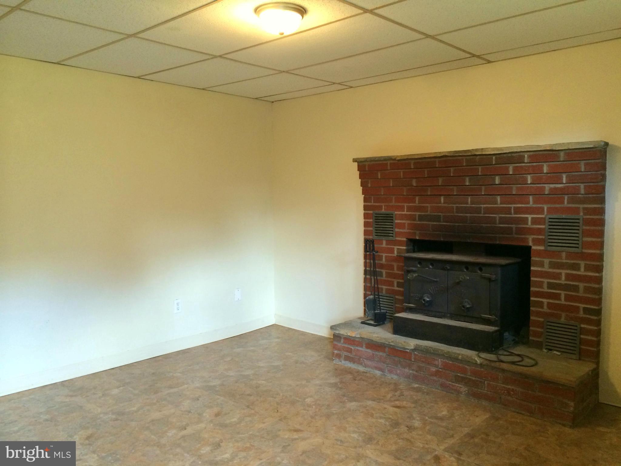 3599 Guard Hill Road Front Royal, VA 22630 - Photo 22 of 30 Family Room View #3
