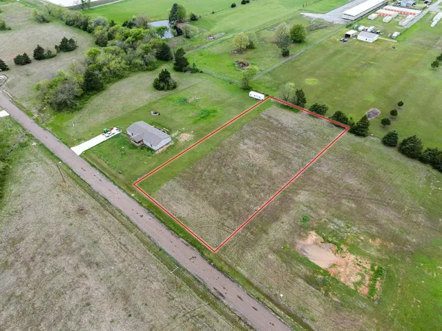 $60,000 | 310 Duvall Street, Bonham, TX 75418