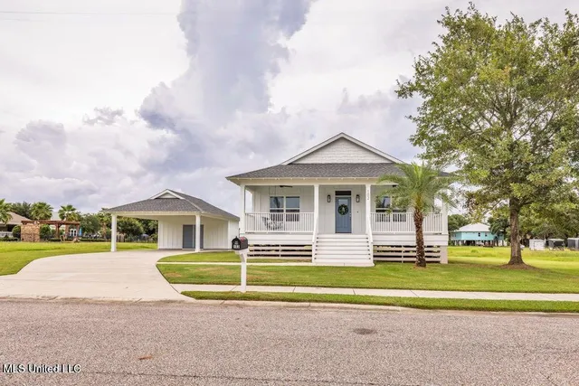 $435,000 | 102 Runnels Avenue, Long Beach, MS 39560