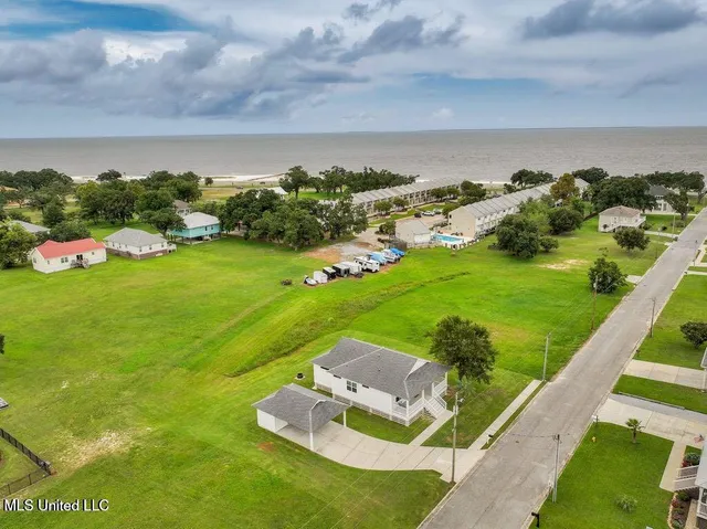 $435,000 | 102 Runnels Avenue, Long Beach, MS 39560