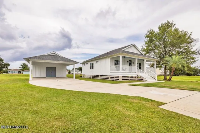 $435,000 | 102 Runnels Avenue, Long Beach, MS 39560