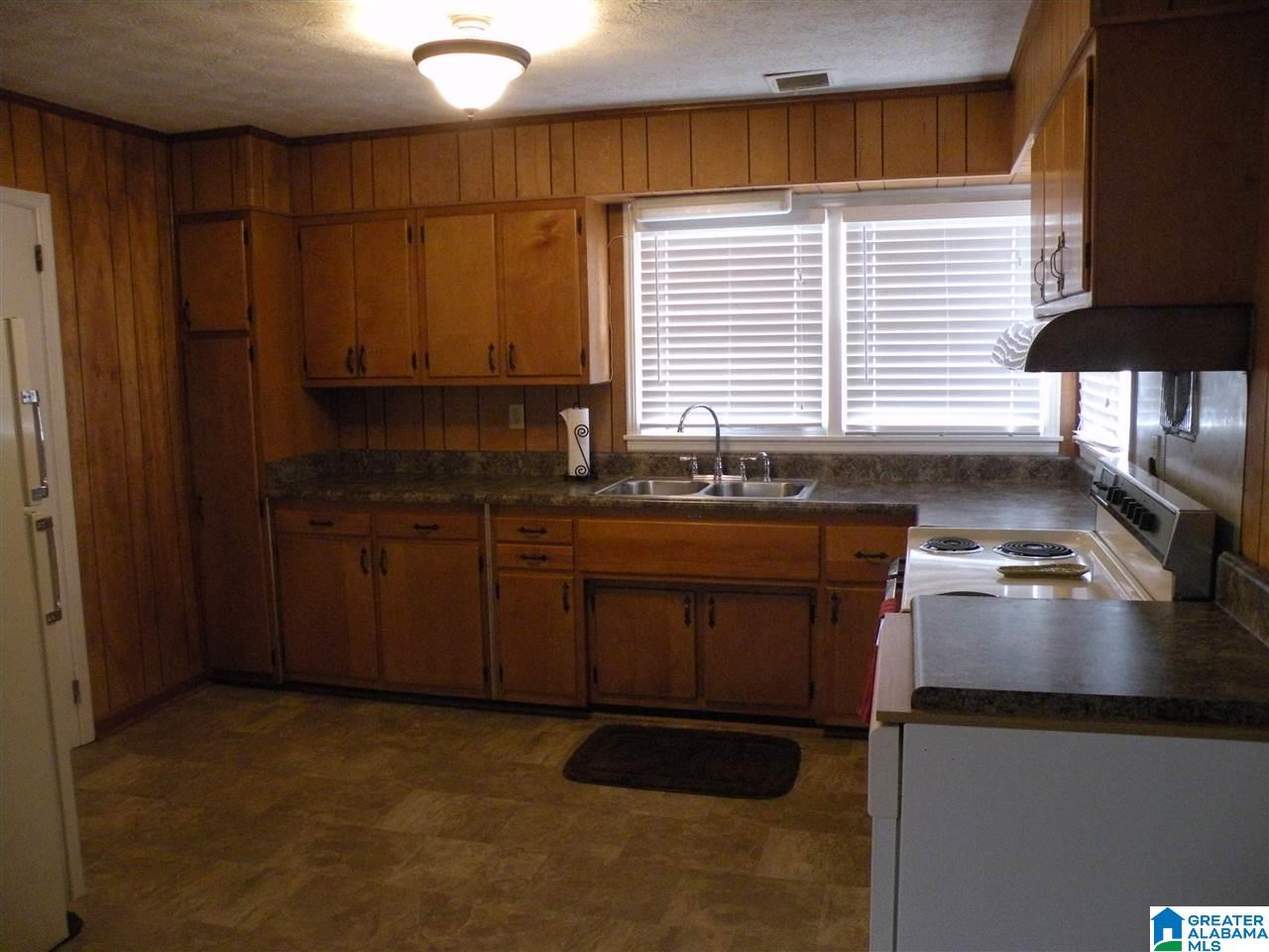 810 Country Club Road Sylacauga, AL 35150 - Photo 12 of 21