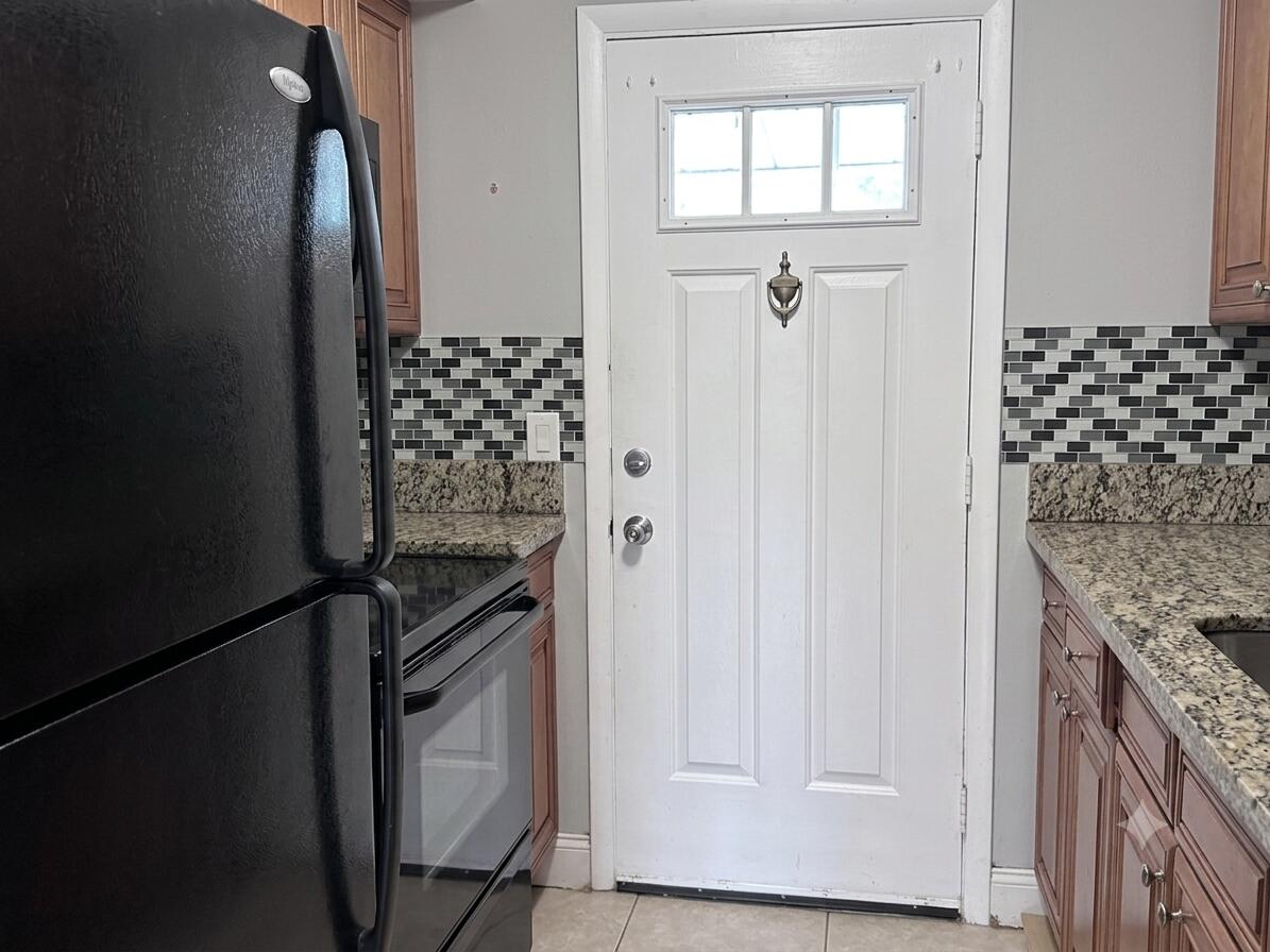 1150 East Sample Road, Unit 204 Pompano Beach, FL 33064 - Photo 7 of 12 IMG_3842