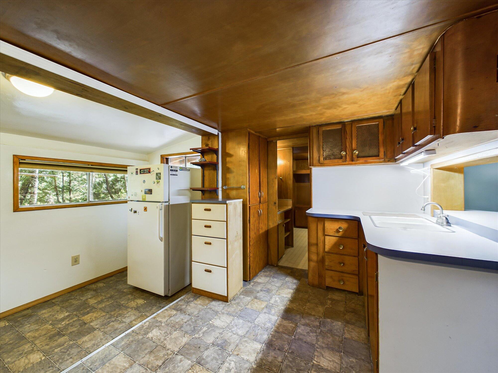 5500 Goodman Ranch Road Garberville, CA 95542 - Photo 86 of 153