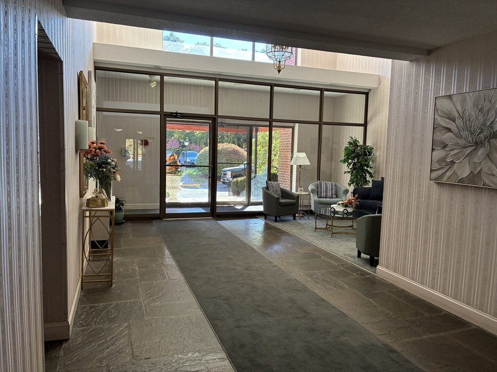 2 Summit Drive, Unit 18 Wakefield, MA 01880 - Photo 2 of 11