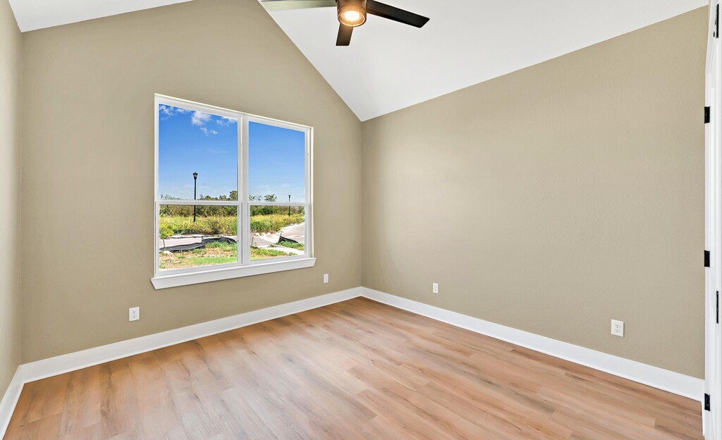 9904 Ridings Drive Waco, TX 76708 - Photo 28 of 37 an empty room with a window