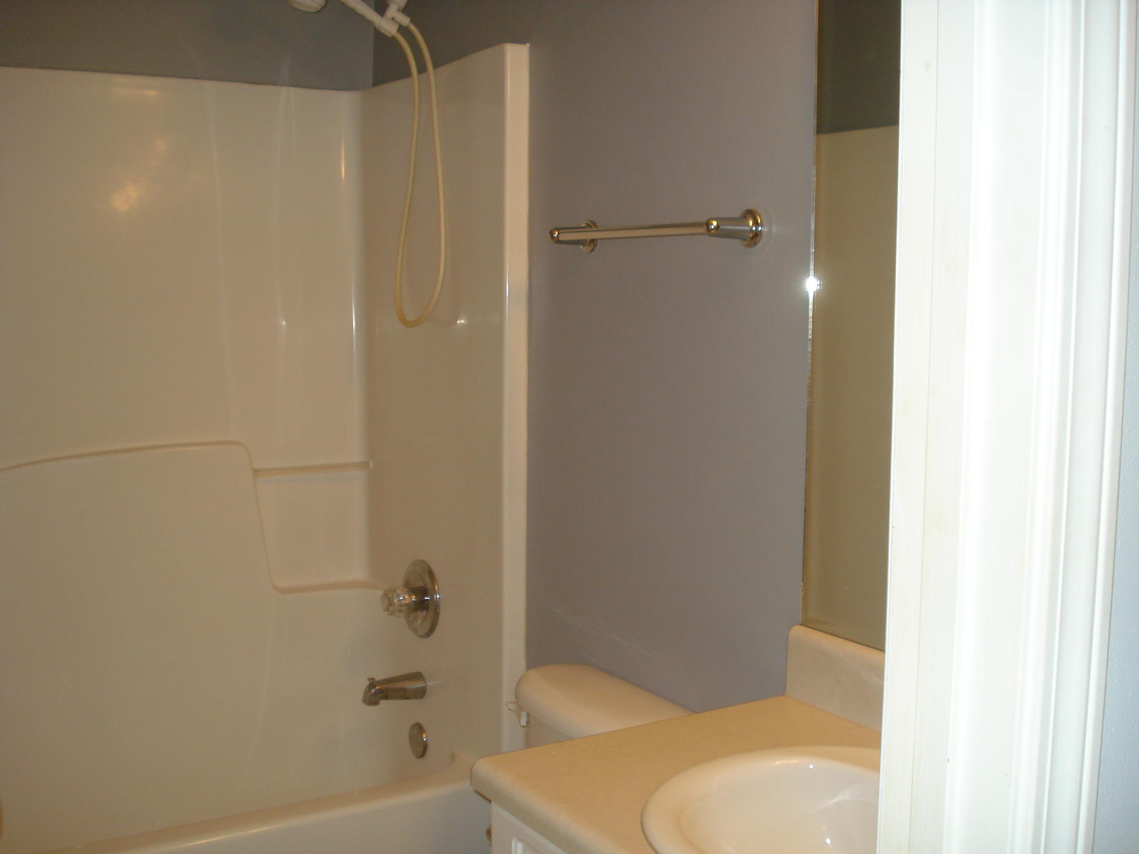 4755 Balboa Road Crestview, FL 32539 - Photo 12 of 30 Additional bathroom