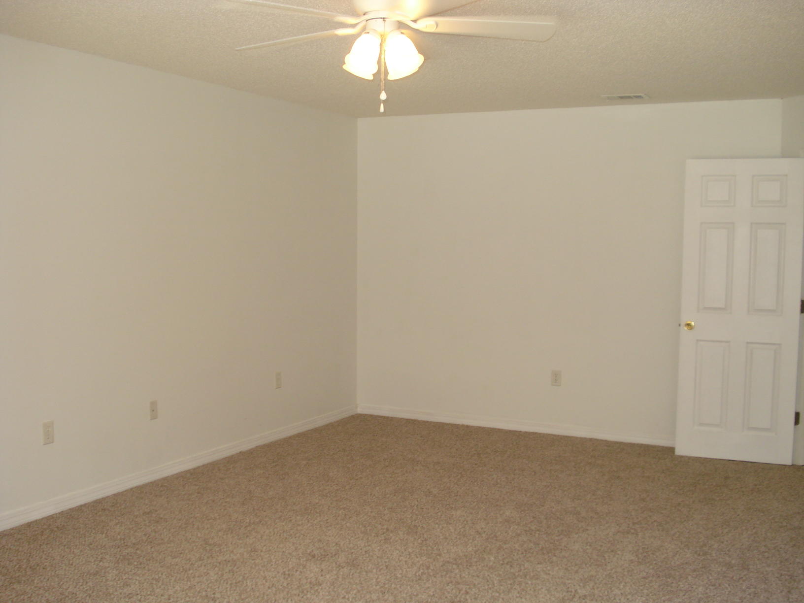 4755 Balboa Road Crestview, FL 32539 - Photo 24 of 30 Master w/new ceiling fan