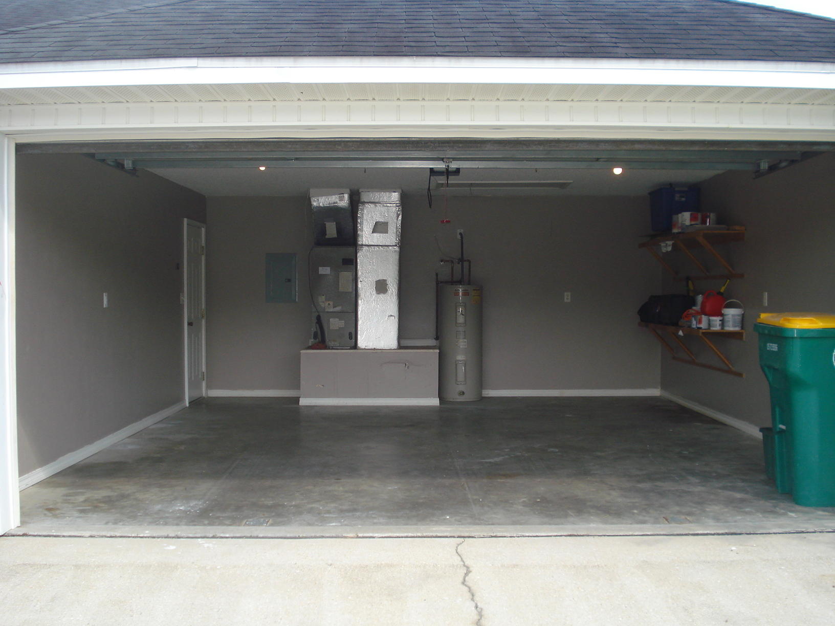 4755 Balboa Road Crestview, FL 32539 - Photo 30 of 30 Garage