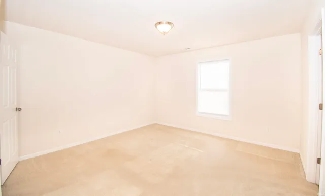 $258,000 | 2013 Priscilla Lane, Kendallville, IN 46755