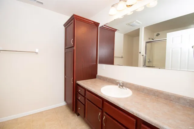 $258,000 | 2013 Priscilla Lane, Kendallville, IN 46755