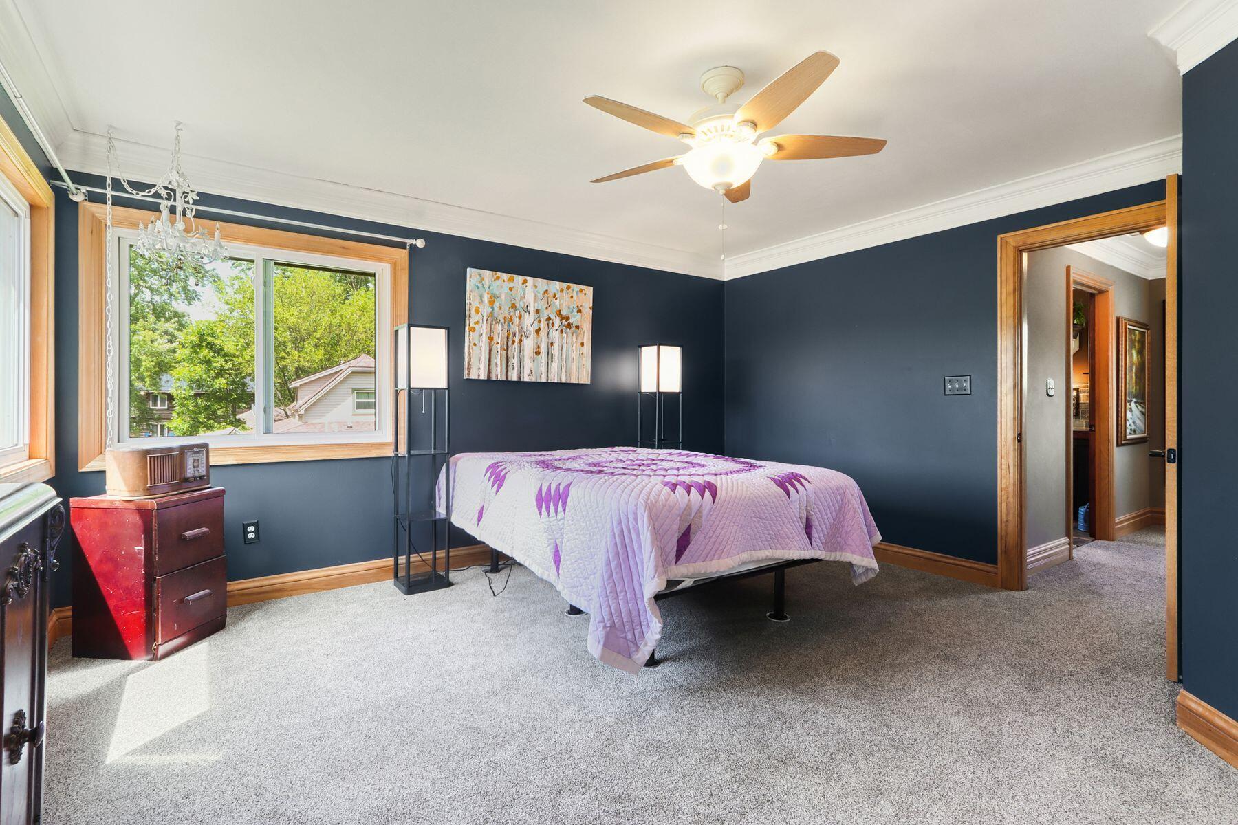 8508 Fox River Road Waterford, WI 53185 - Photo 20 of 30 Primary Bedroom