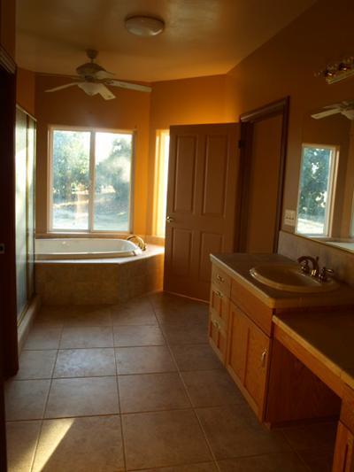 2353 Cove S Reedley Ca Reedley, CA 93654 - Photo 8 of 19 Gallery Image 8