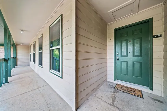 $1,900 | 717 Beaufort Circle, Duluth, GA 30096