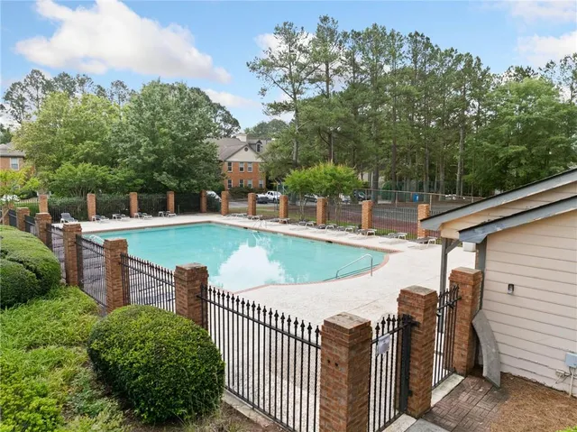 $1,900 | 717 Beaufort Circle, Duluth, GA 30096