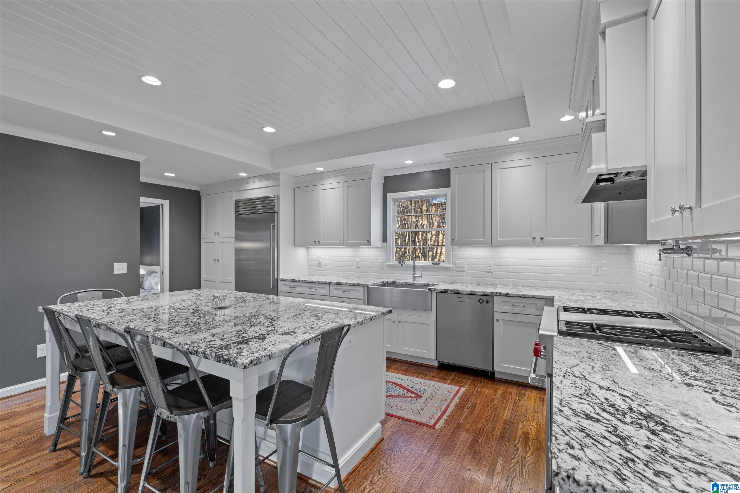 3509 Crestbrook Road Birmingham, AL 35223 - Photo 10 of 28