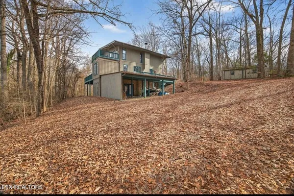 $575,000 | 2400 Burgess Falls Road, Cookeville, TN 38506