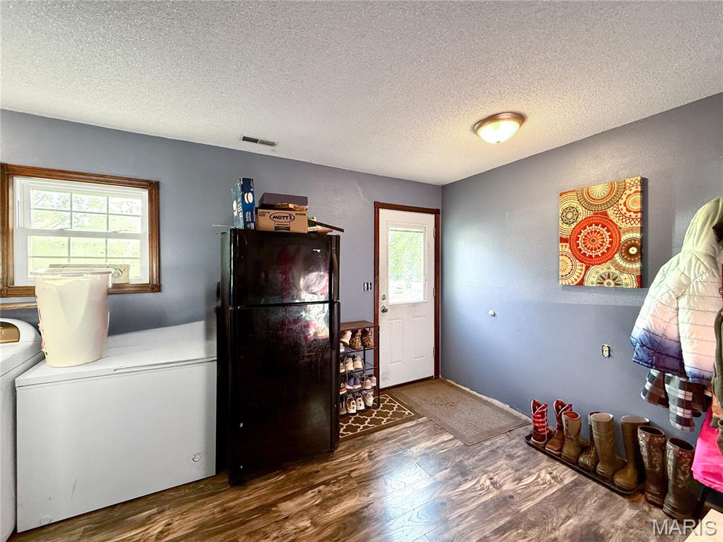402 West Main Street Shelbyville, MO 63469 - Photo 11 of 27