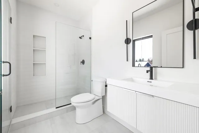 $3,180,000 | 3 Hancock Road, Needham, MA 02492