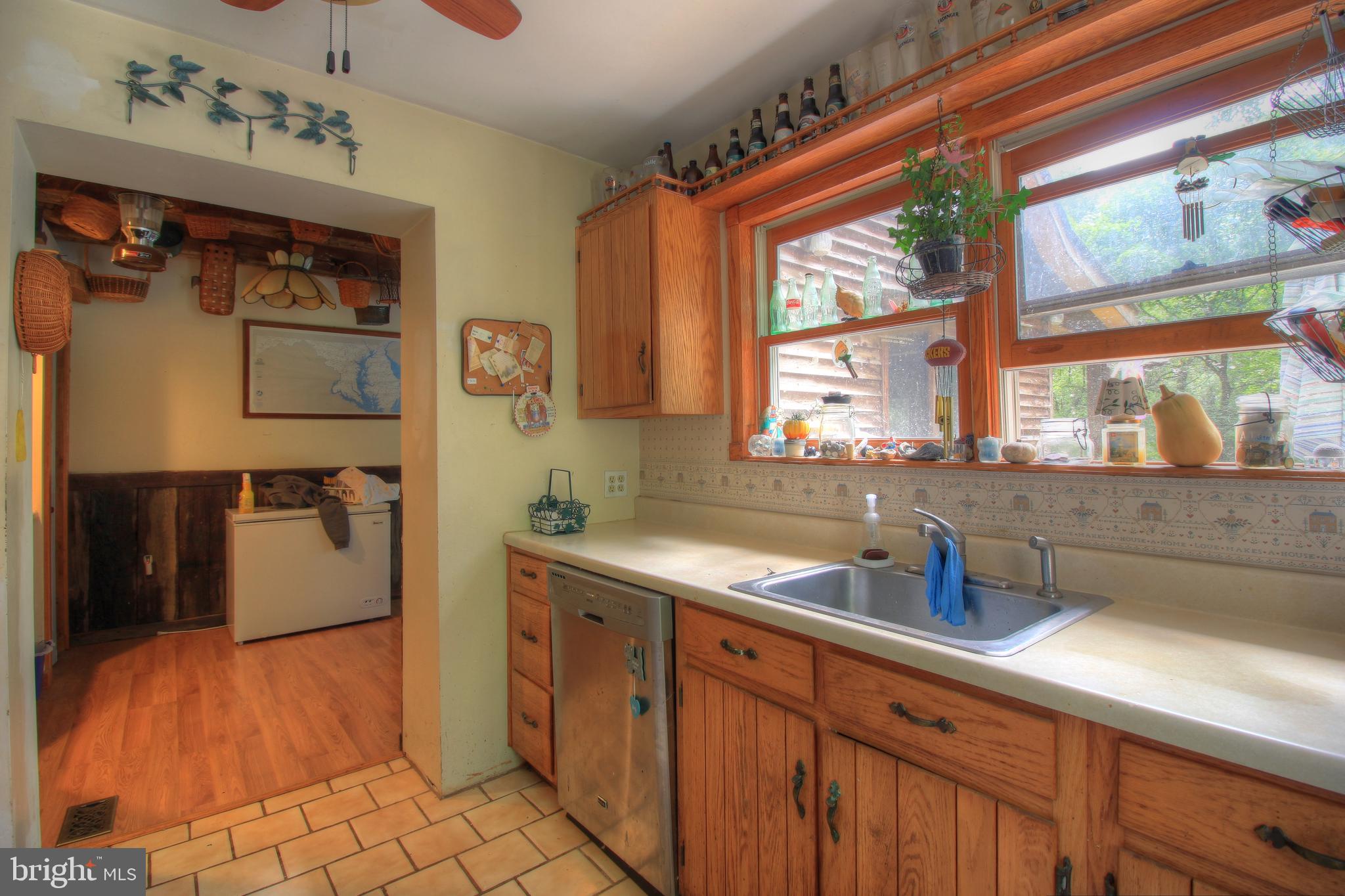 122 Clark Road Delta, PA 17314 - Photo 5 of 31 Gallery Image 5