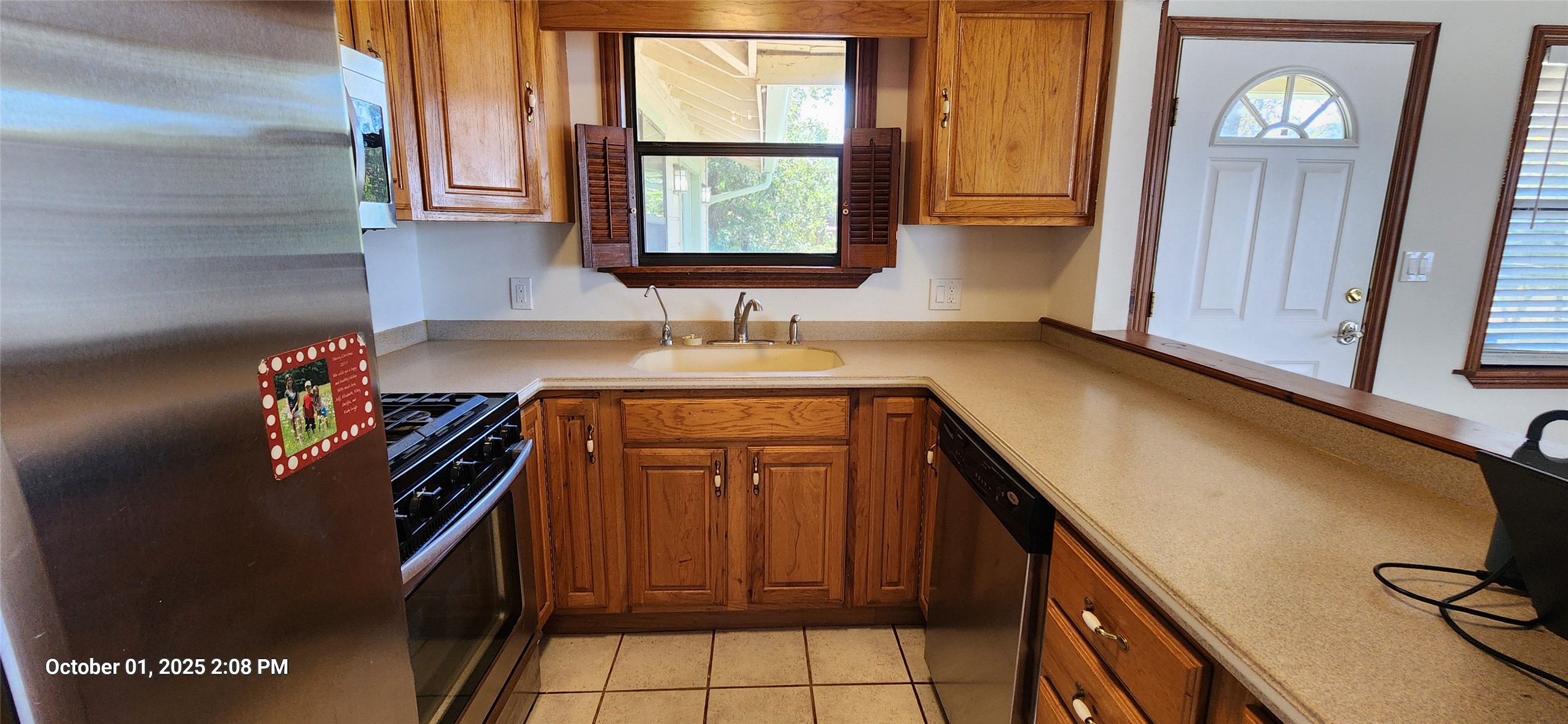121 North Point Drive North Trinity, TX 75862 - Photo 20 of 37 a utility room with cabinets