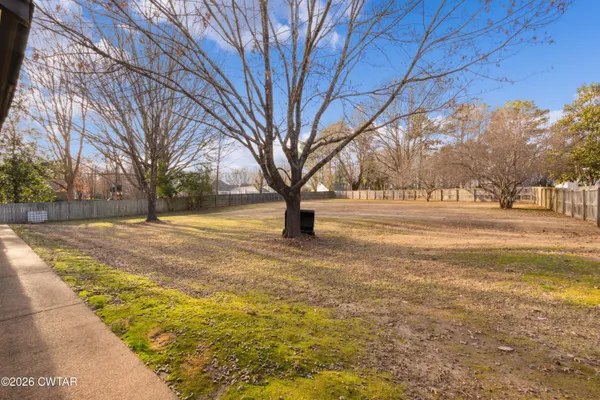 $649,000 | 129 Pepper Tree Road, Jackson, TN 38305