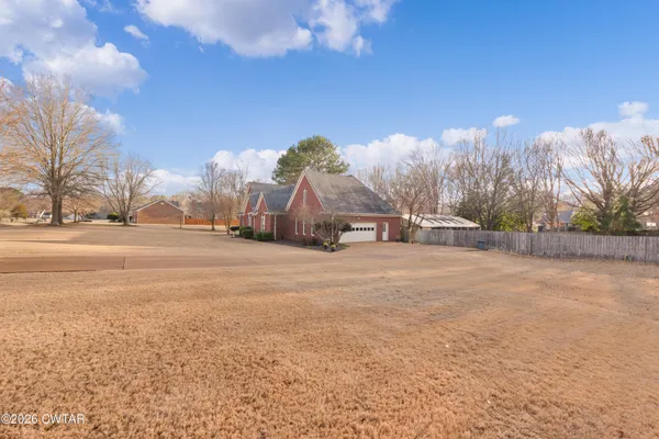 $649,000 | 129 Pepper Tree Road, Jackson, TN 38305