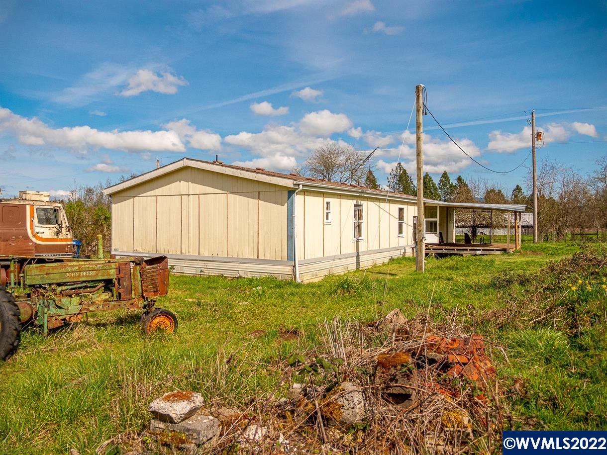 30286 Horseshoe Loop Lebanon, OR 97355 - Photo 2 of 18 Gallery Image 2