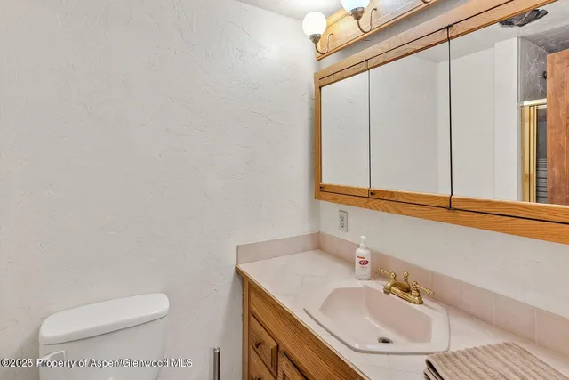 $139,900 | 1100 West Jefferson Avenue, Unit 15, Hayden, CO 81639