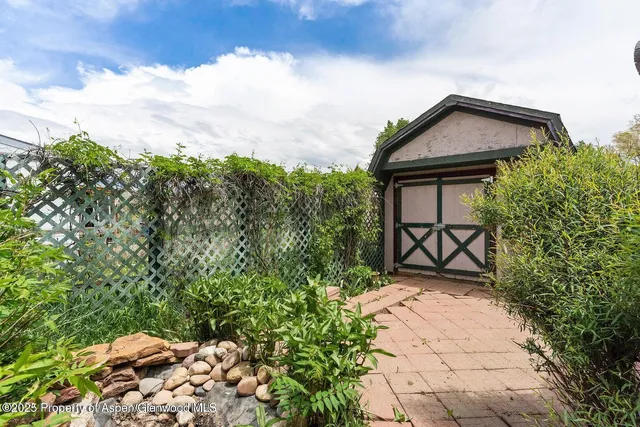 $139,900 | 1100 West Jefferson Avenue, Unit 15, Hayden, CO 81639