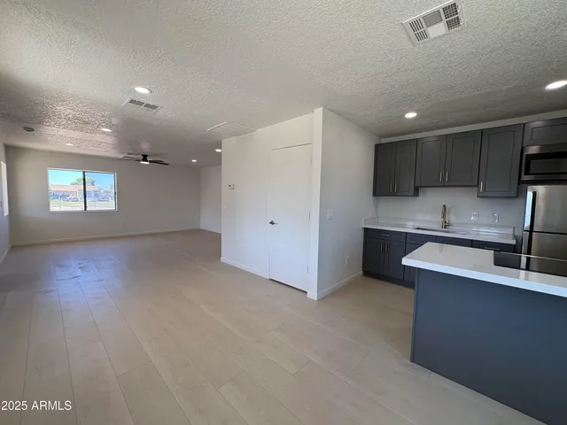 $1,695 | 4004 West Wescott Drive, Unit C, Glendale, AZ 85308