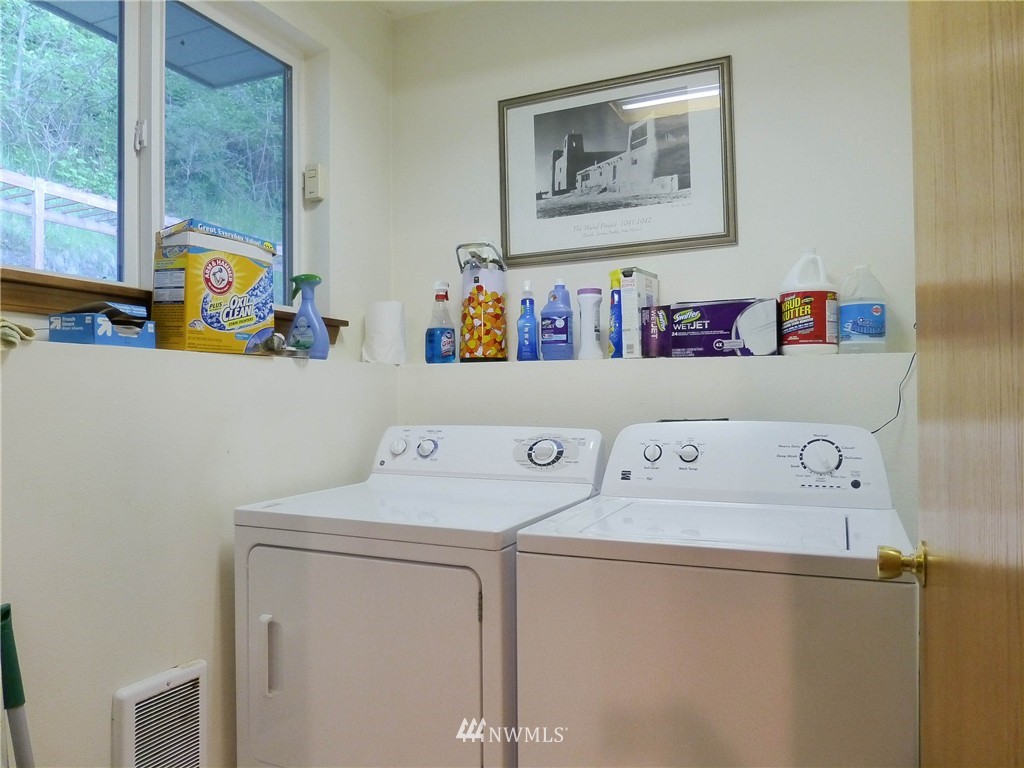 316 Antonie Avenue North Eatonville, WA 98328 - Photo 21 of 25