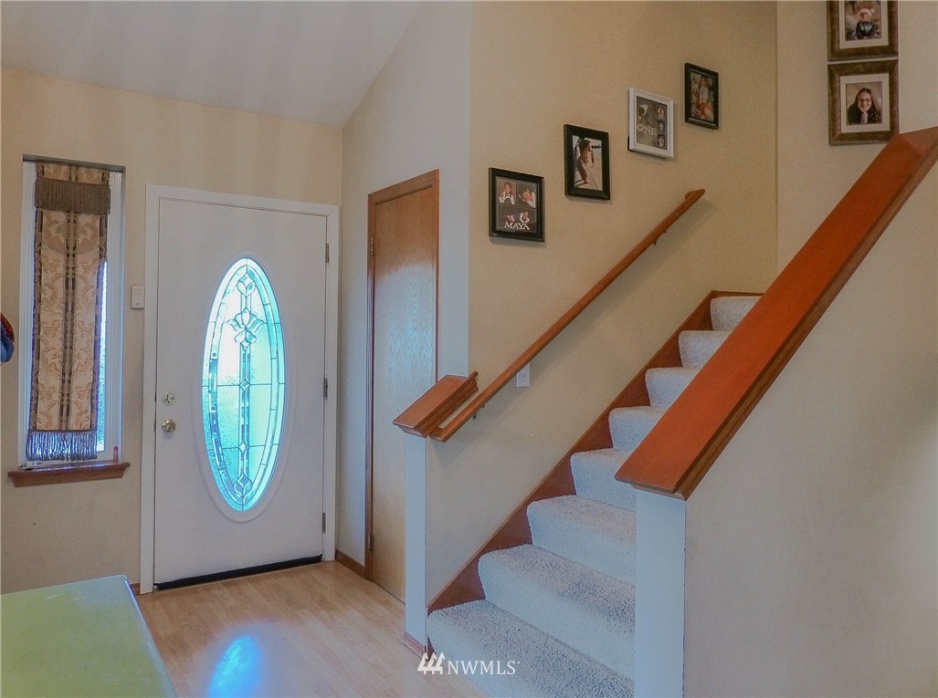 316 Antonie Avenue North Eatonville, WA 98328 - Photo 5 of 25