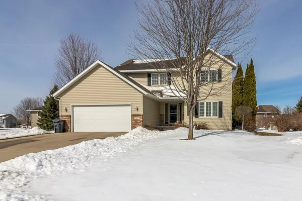 $449,900 | 14 Eagle Ridge Court, North Mankato, MN 56003