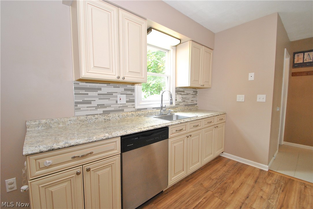 30200 Powell Road Willowick, OH 44095 - Photo 17 of 33