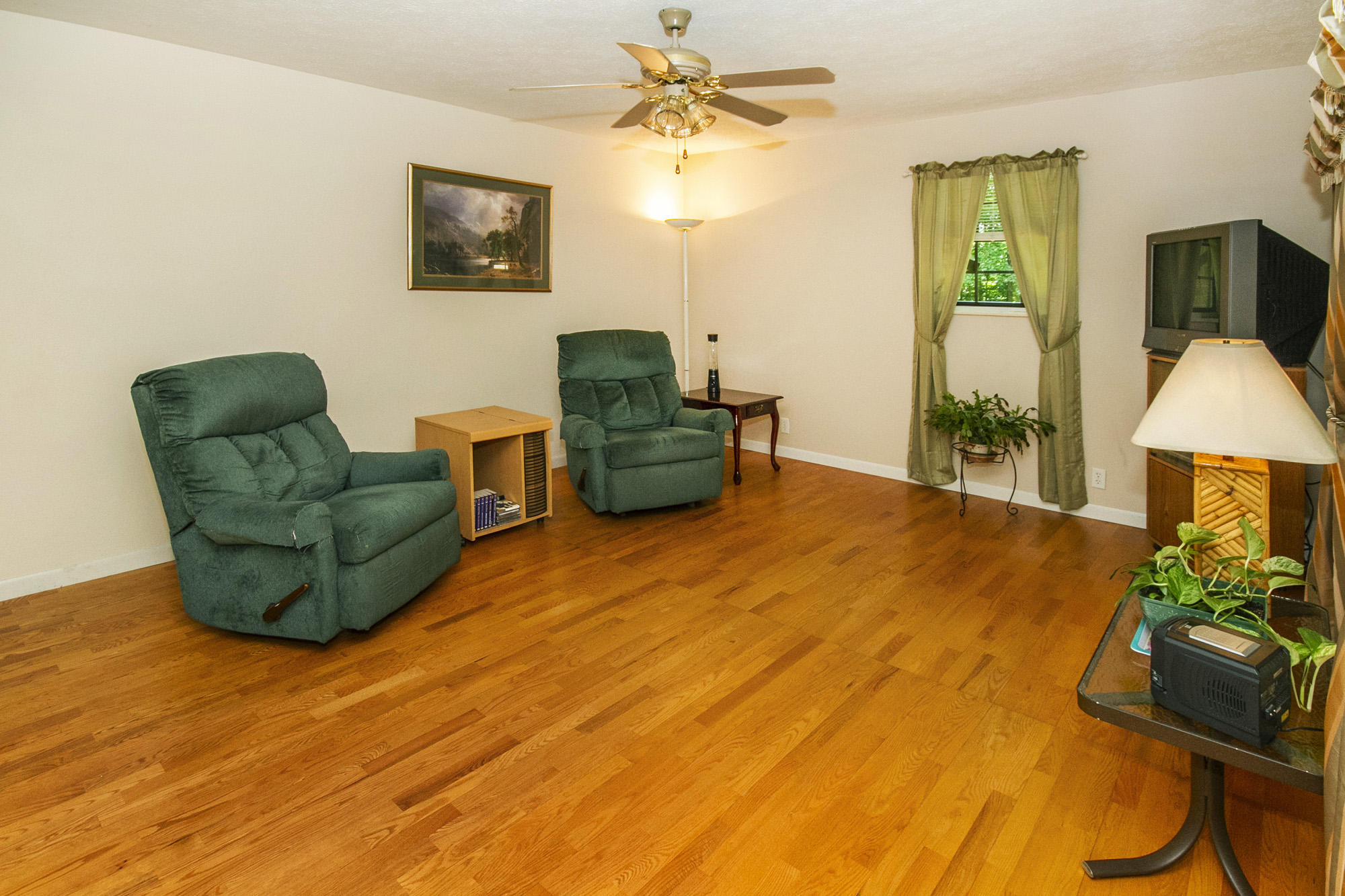 127 Fern Road Maynardville, TN 37807 - Photo 14 of 38 IMG_0045